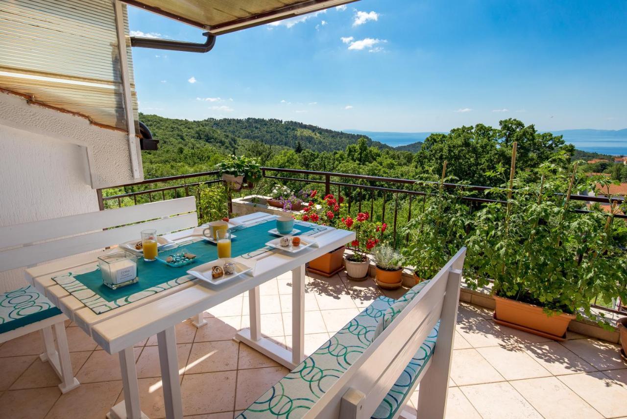 Apartment Magda With A Parking Space And Sea View Rijeka Zewnętrze zdjęcie